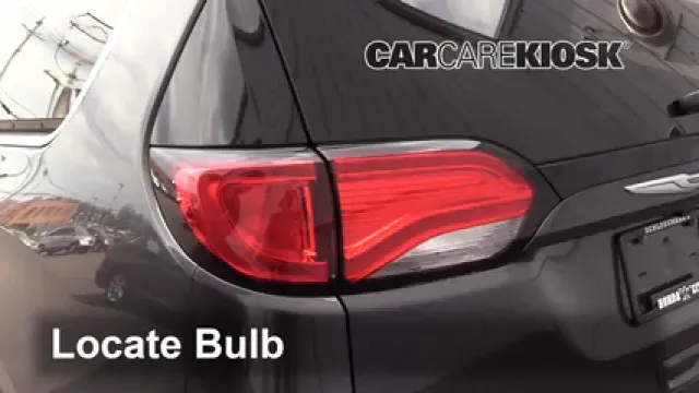 2017 Chrysler Pacifica Touring 3.6L V6 Éclairage Feu clignotant arrière (remplacer l'ampoule)